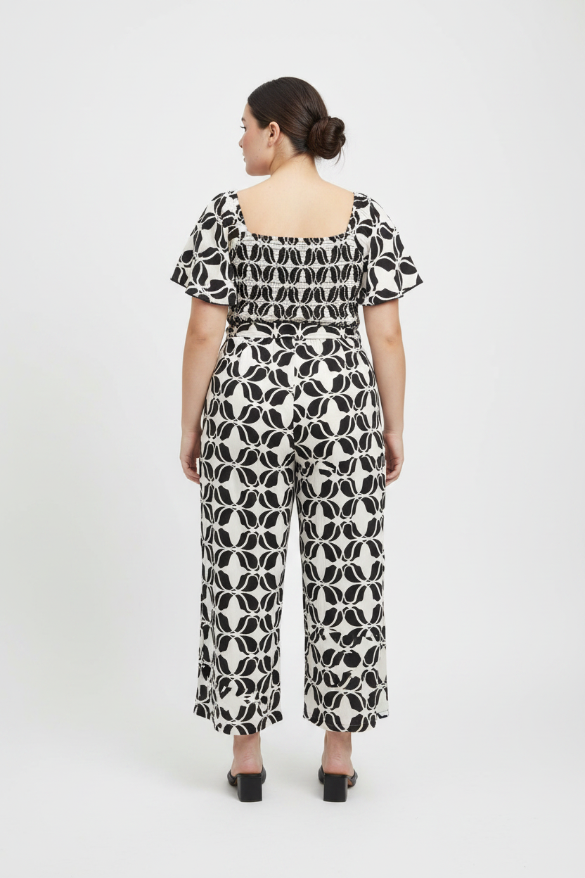 Women's PLUS Smoked Puff Sleeve Printed Geometric Jumpsuit