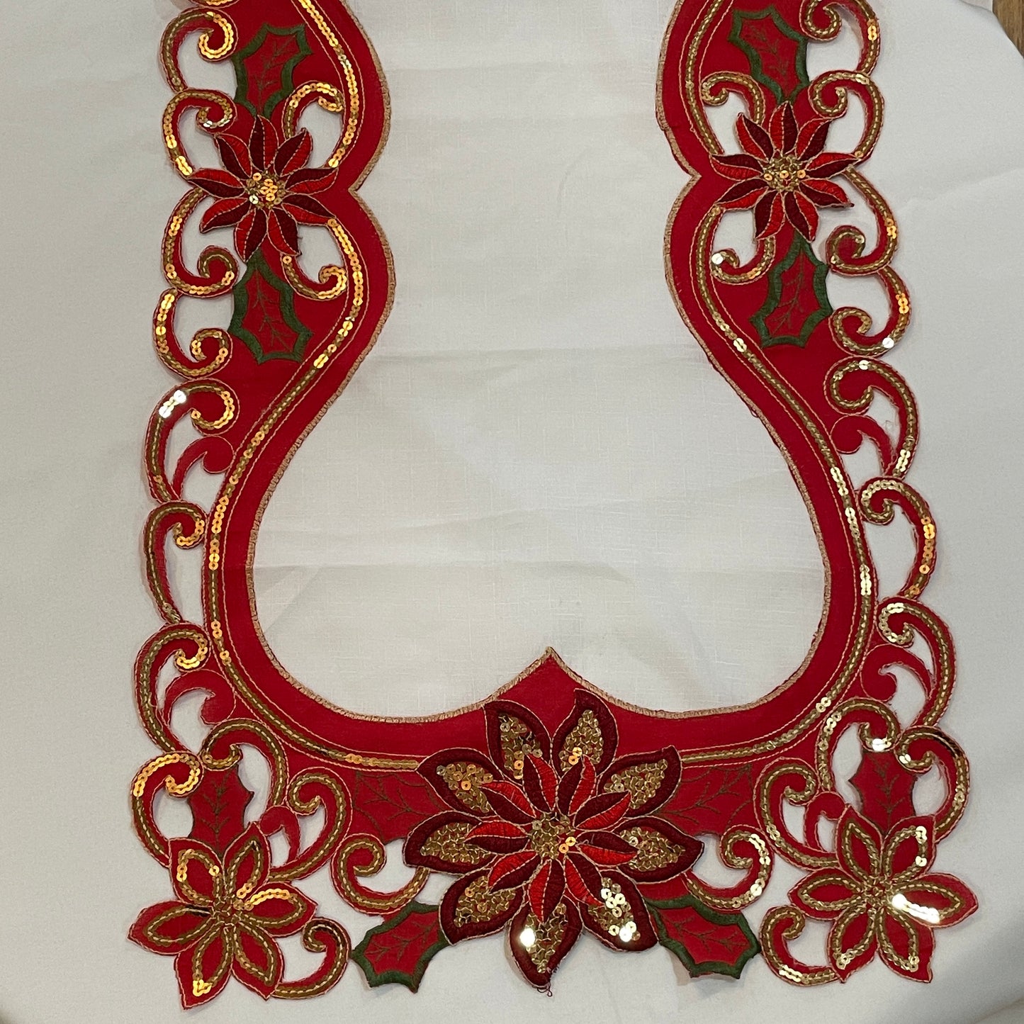 Embroidered Sequin Christmas holiday table runner 16 X 36