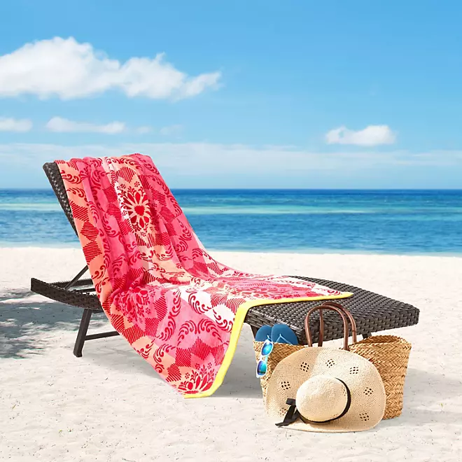 Bright & Colorful 40" W x 72" XL Oversized REVERSIBLE EXTRA-LARGE Towel Bath Sheets Beach Red Paisley