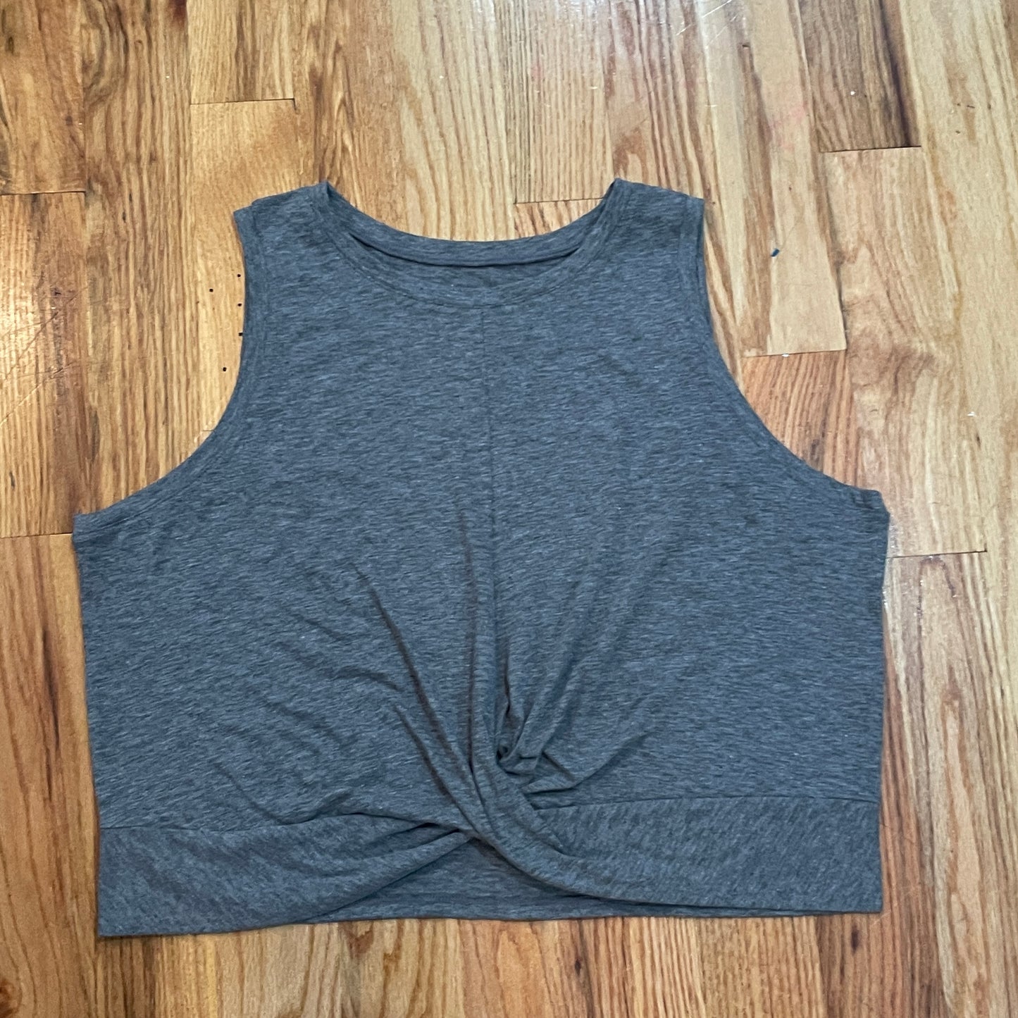 Women's Solid Cropped Twist-Front Tank Plus Size