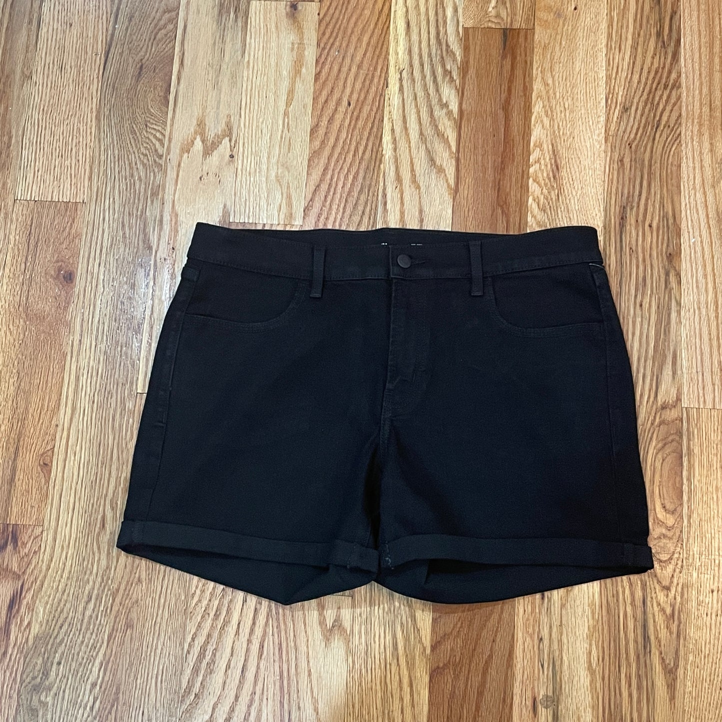 Mid-Rise Wow Black-Wash Jean Shorts for Women -- 5-inch inseam
