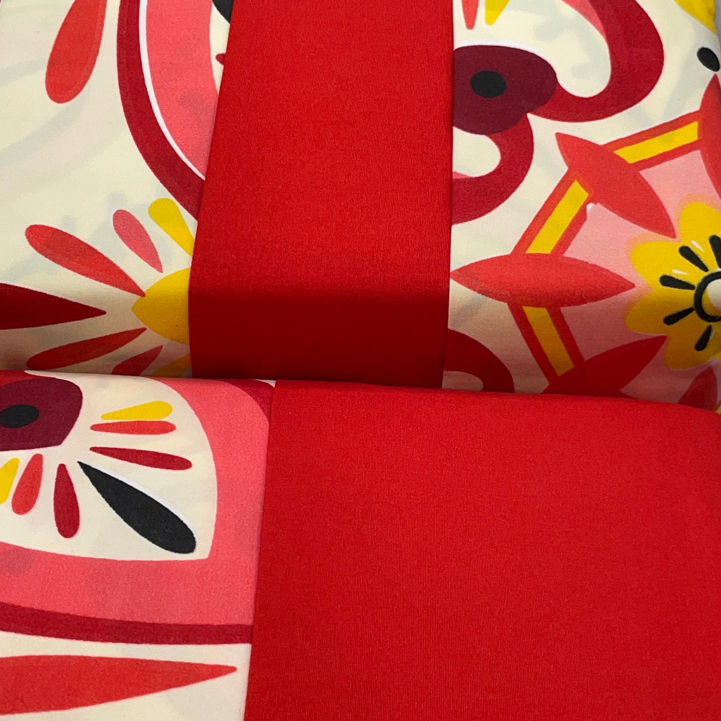 9 Piece Quilt w Sheet Set Medallion Reversible Pattern Print Red KING