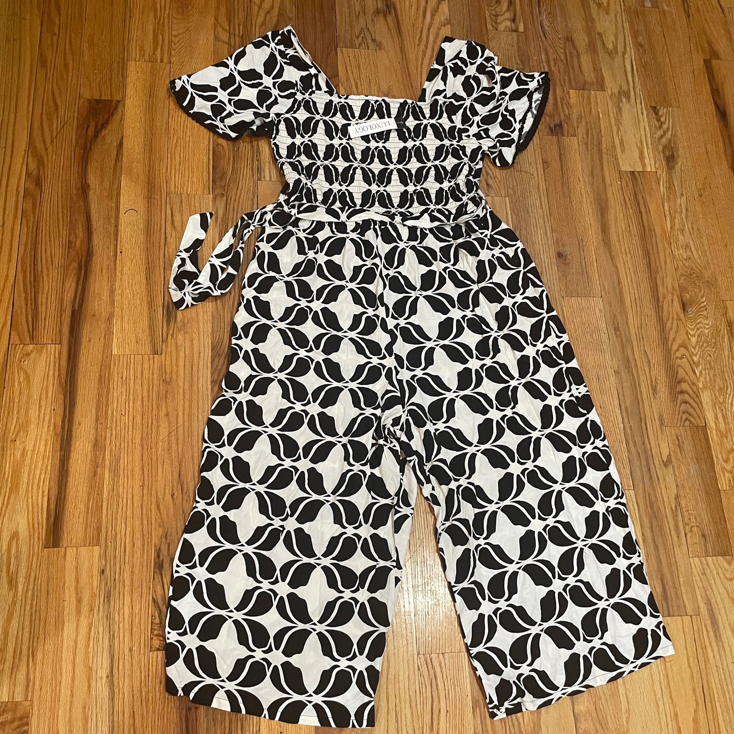Women's PLUS Smoked Puff Sleeve Printed  Geometric Jumpsuit