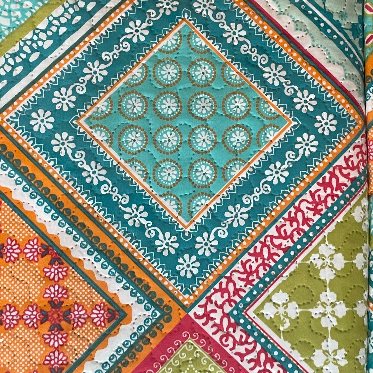 3 Piece Quilt Set REVERSIBLE Pattered Printed  Bedding Bed MONICA TWIN  Sizes