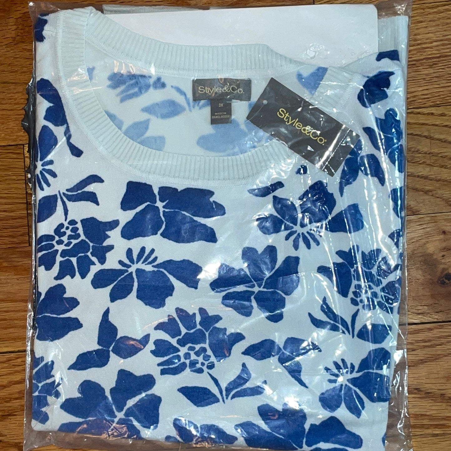 PLUS Size Women's Floral Blue w White Sleeveless Sweater