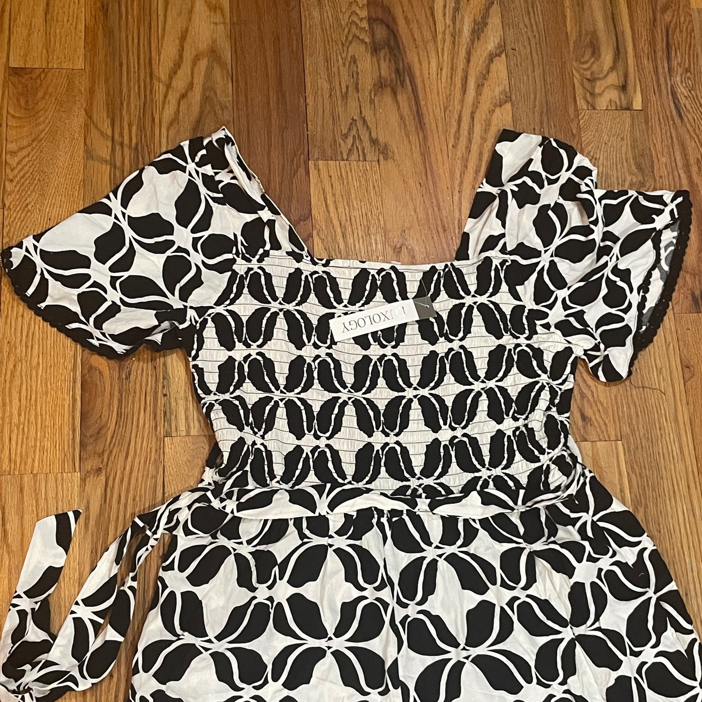 Women's PLUS Smoked Puff Sleeve Printed  Geometric Jumpsuit