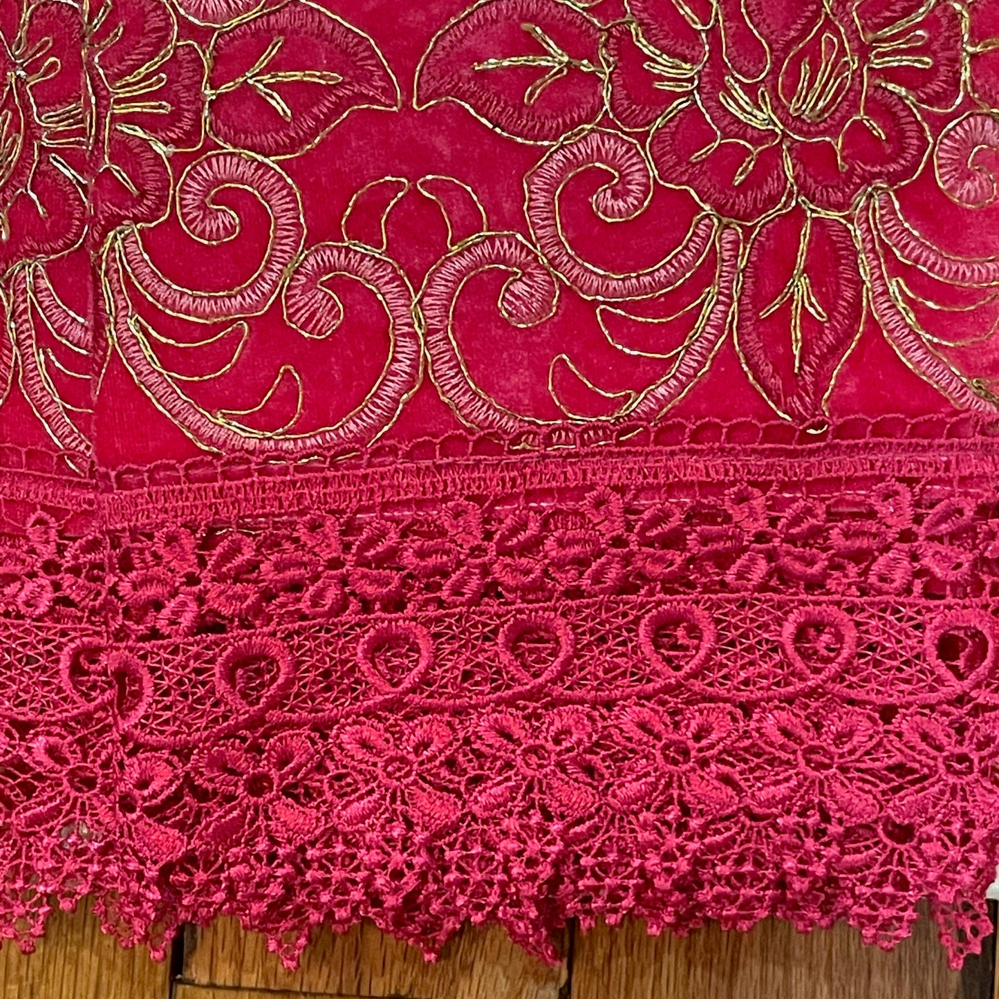3 piece Kitchen curtain lace embroidered Stitch SKYE Hot Pink
