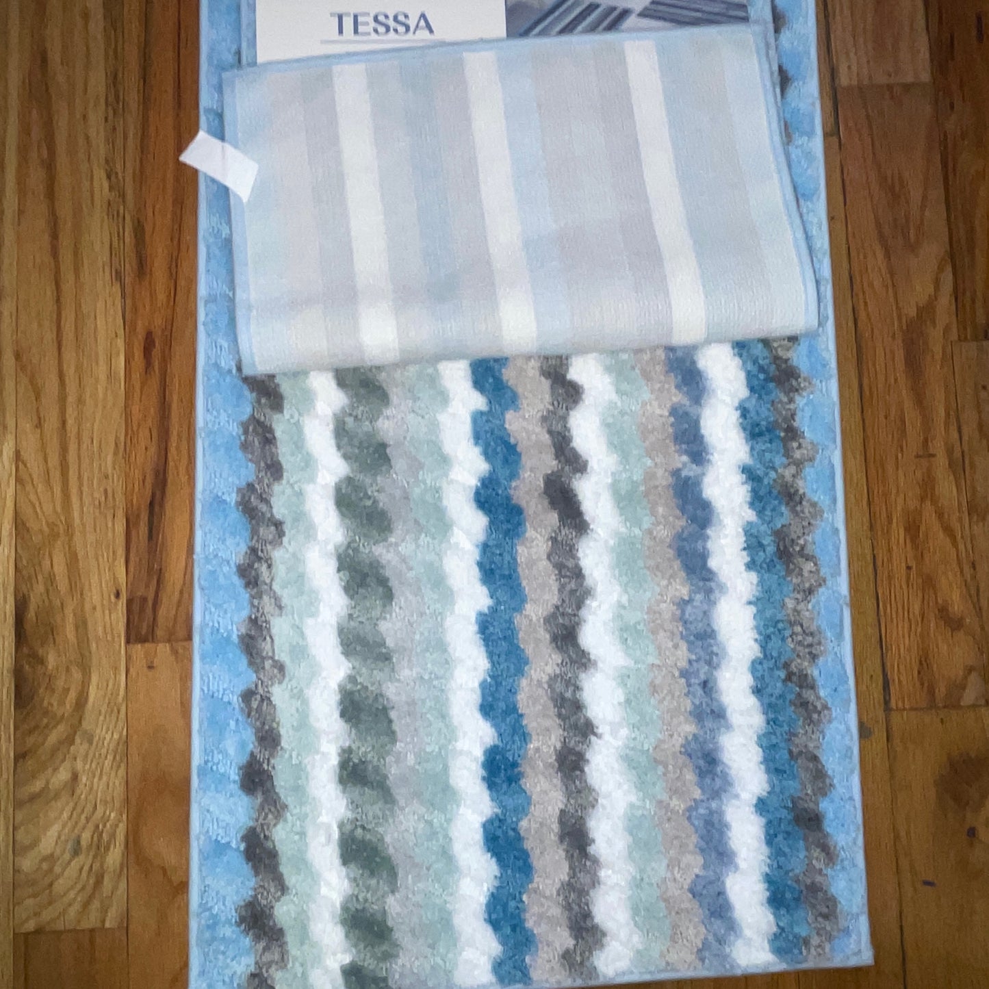 TESSA Stiped Square  Soft 2 piece bathroom Mats Rug set