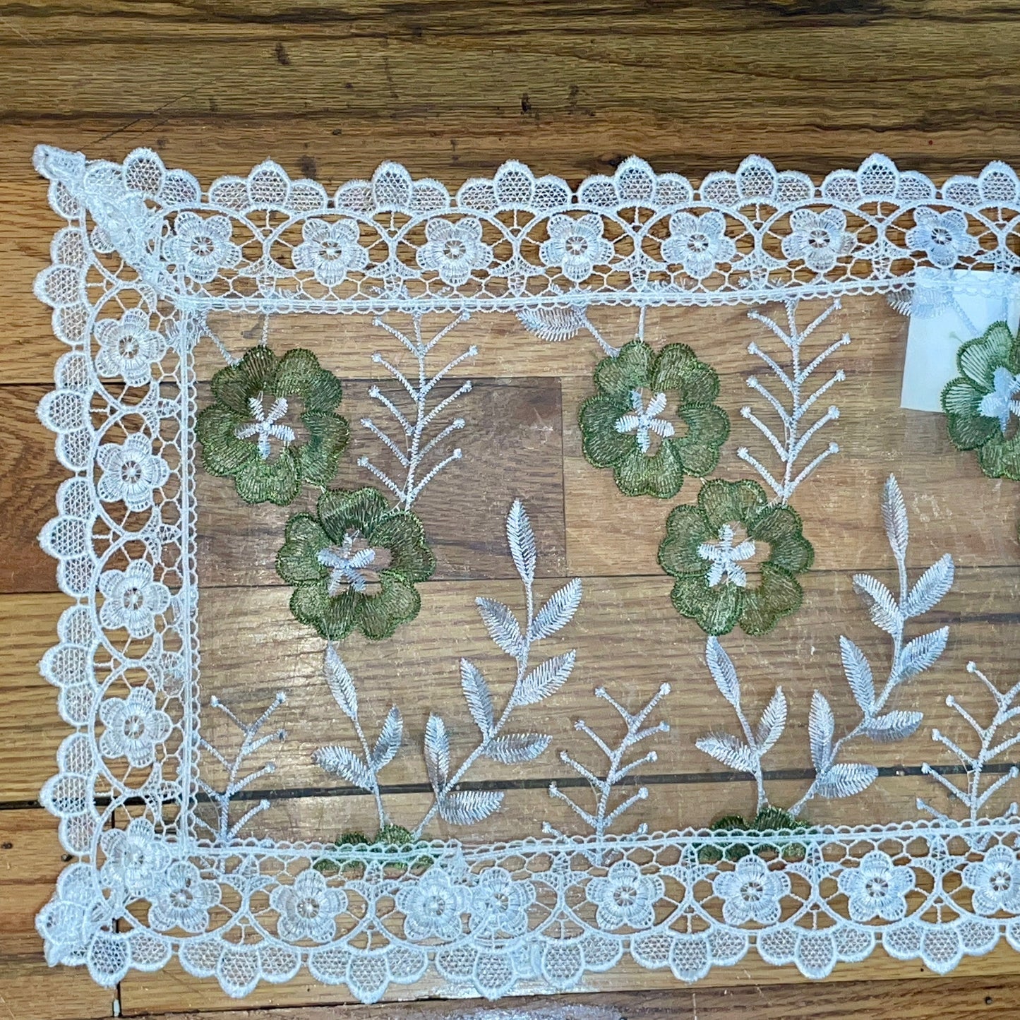 Embroidered floral design Table Runner 14 X 20 Green w White CASSANDRA