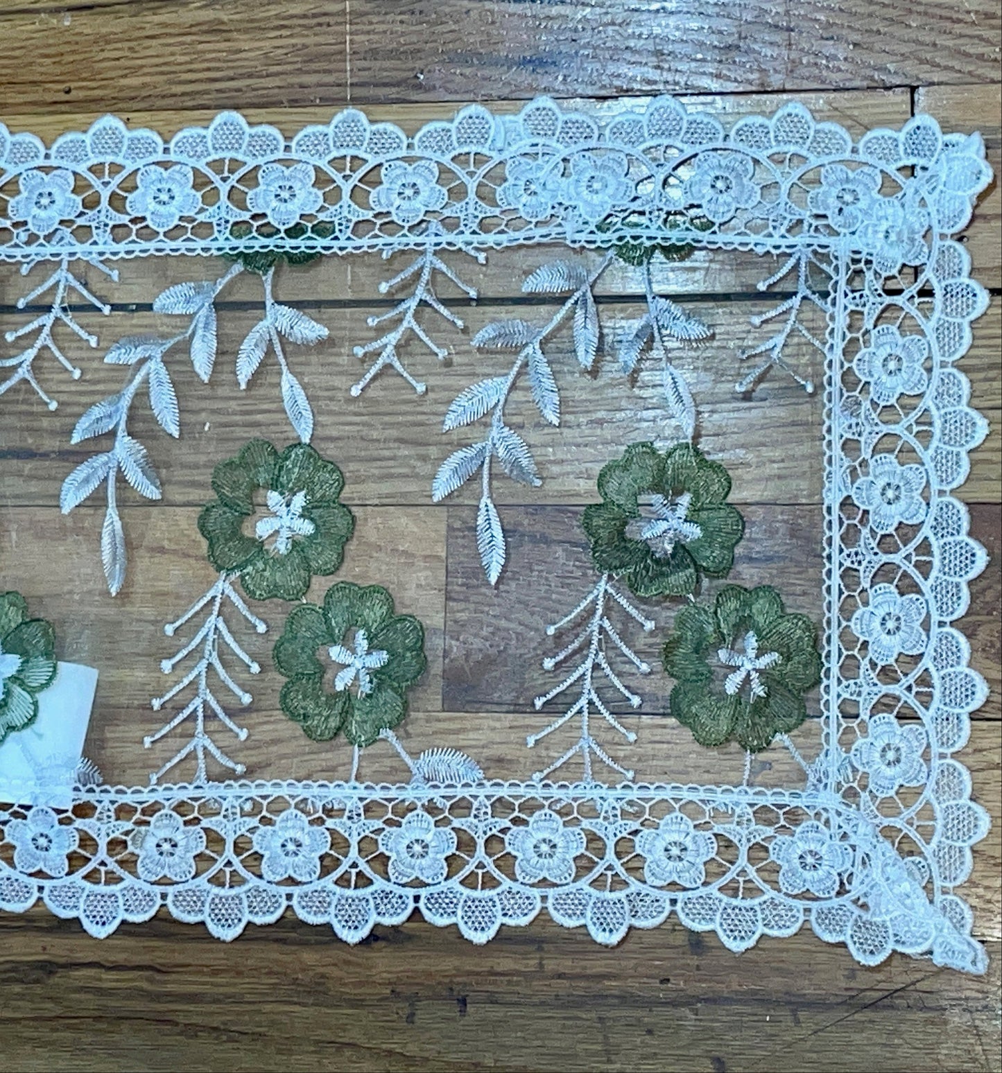 Embroidered floral design Table Runner 14 X 20 Green w White CASSANDRA
