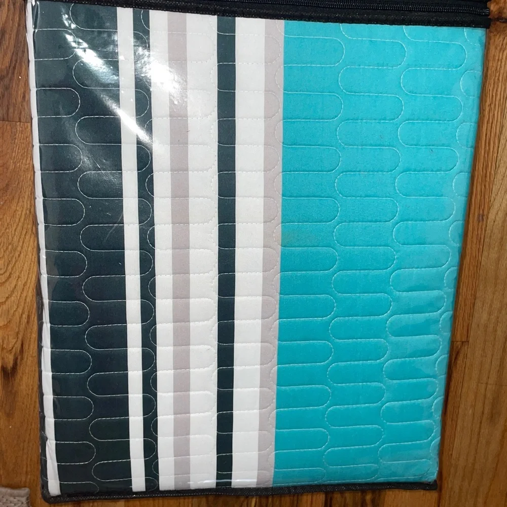 10 Piece LORDES Quilt w Sheet Set W Matching Curtains  KING BLUE GREEN