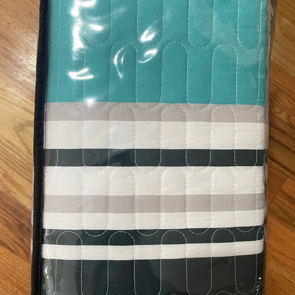 10 Piece LORDES Quilt w Sheet Set W Matching Curtains  KING BLUE GREEN