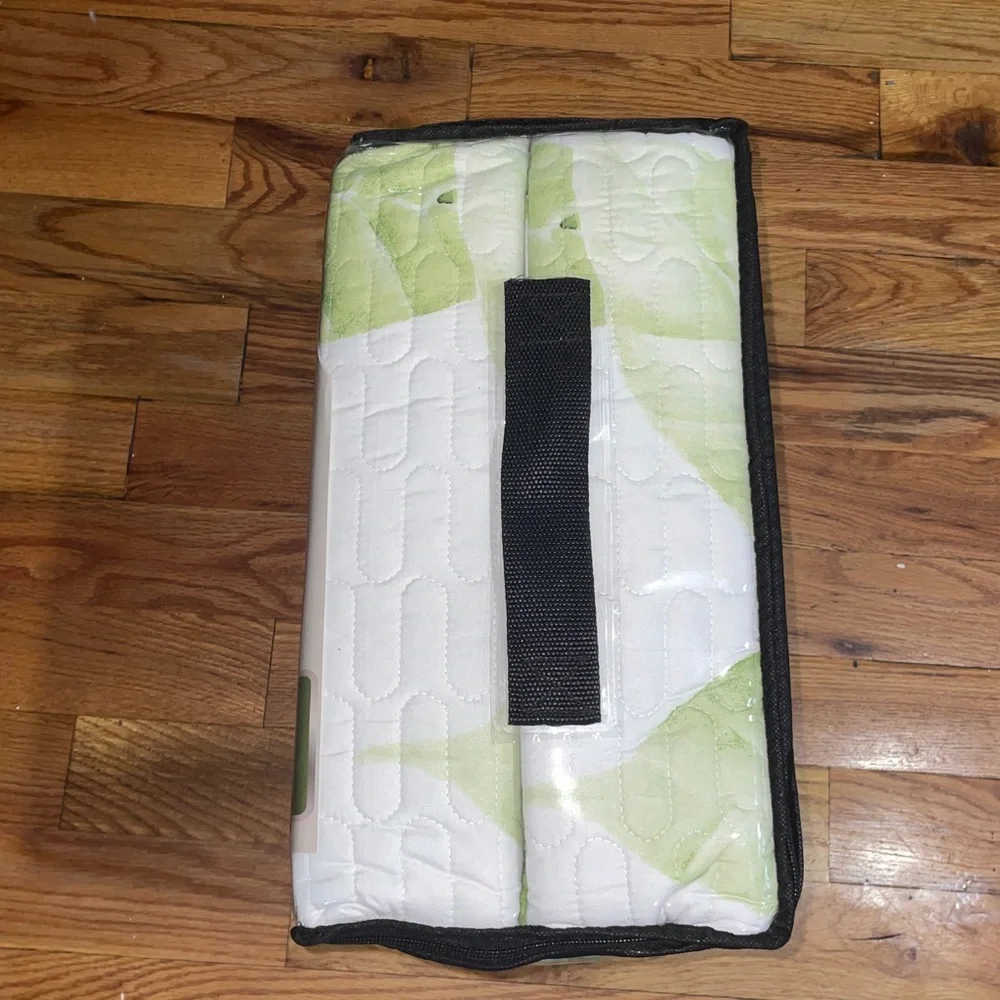 10 Piece LORDES Quilt w Sheet Set W Matching Curtains  KING GREEN