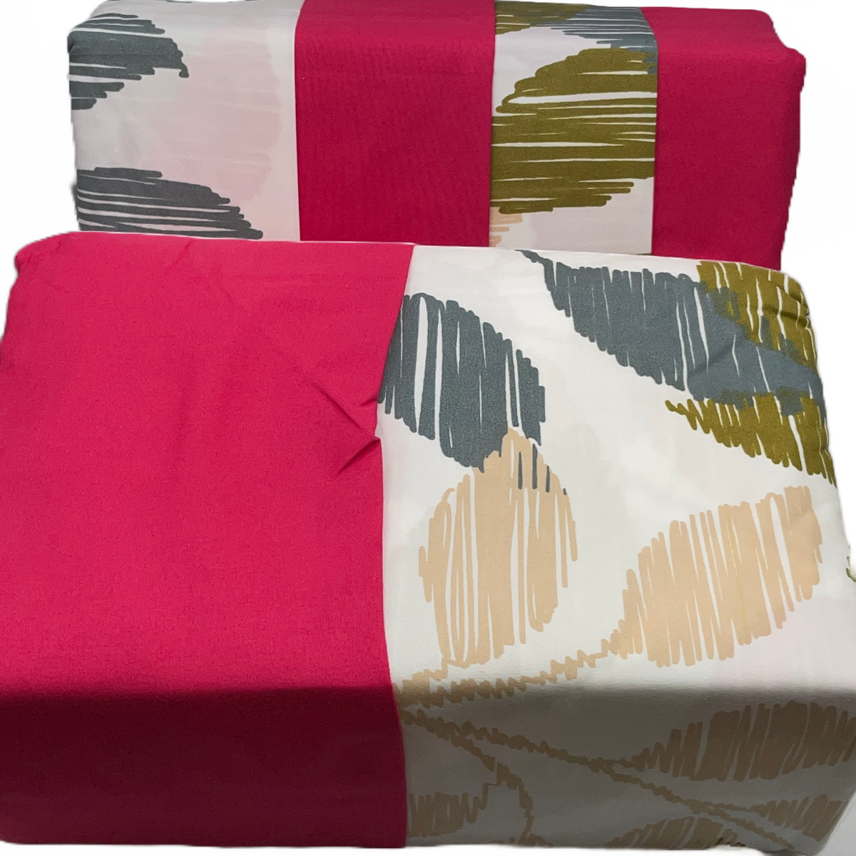 3 Piece Quilt Set  pattern Print Reversible  Pink leaf KING