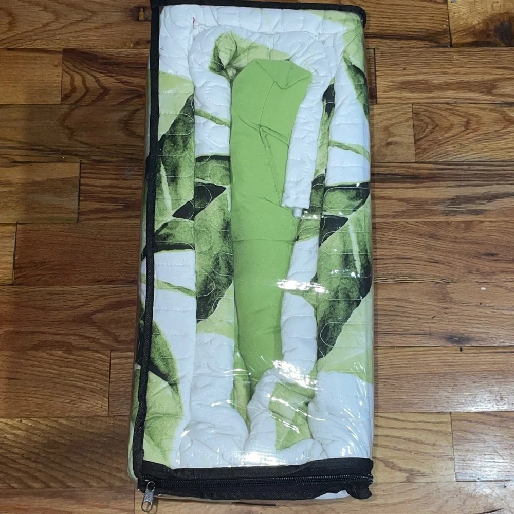 10 Piece LORDES Quilt w Sheet Set W Matching Curtains  KING GREEN